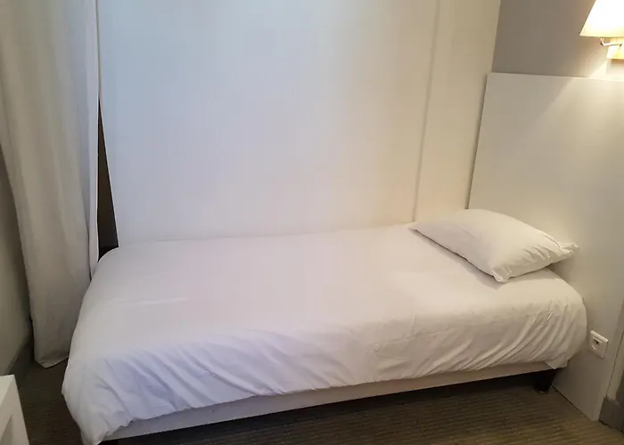 Hotel P.L.M.